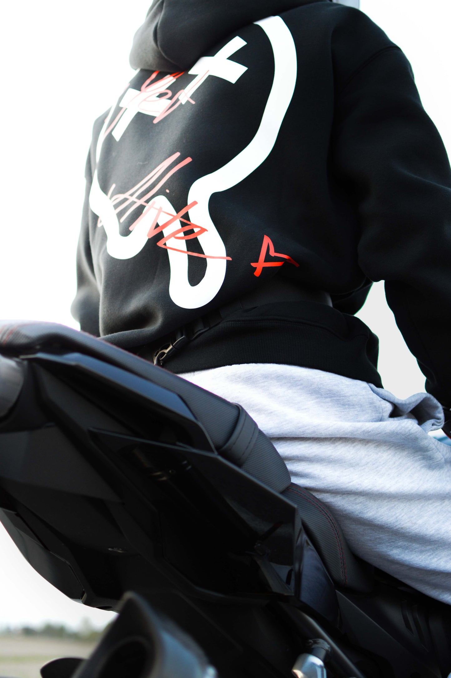 LUPOS YET ALIVE HOODIE